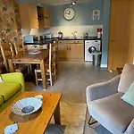 Light & Bright, Centrally Located *