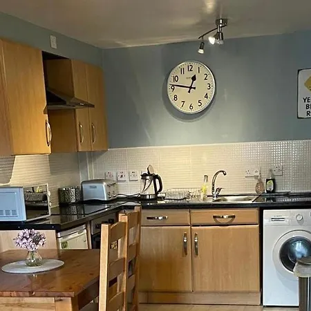 Apartment Light & Bright, Centrally Located Bristol